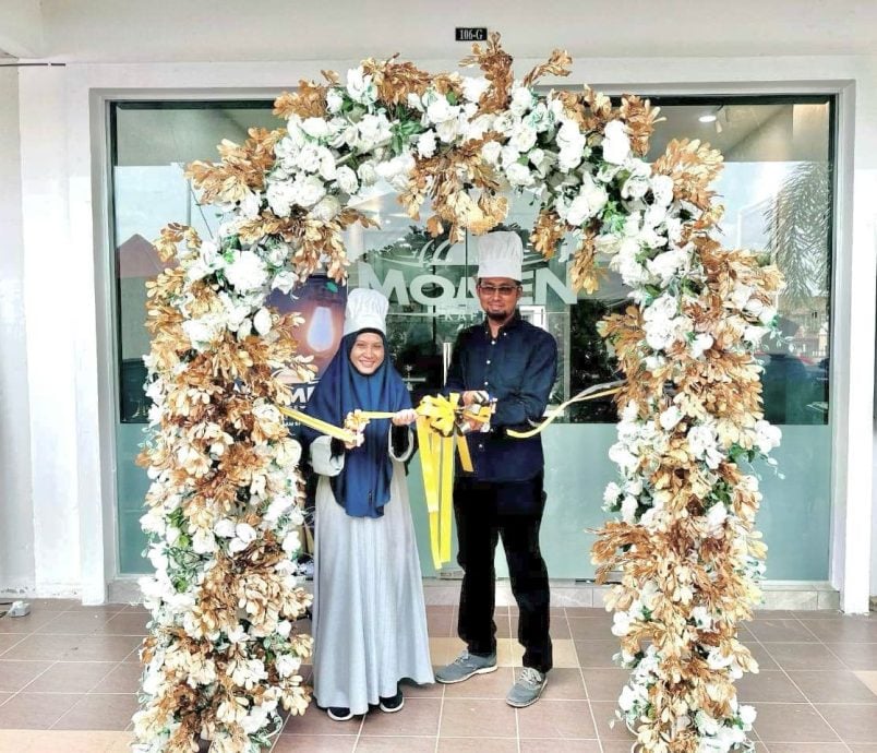 开咖啡馆月亏3万1年后倒闭 店家变卖资产典当首饰