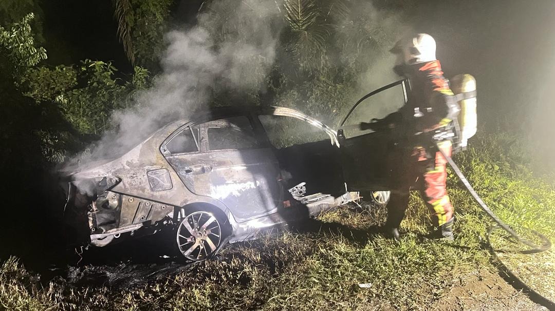 打巴发生烧车案 老妇烧成焦尸3人伤
