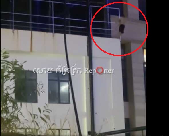 拜年被友人强行劝酒 男子跳楼表达不满