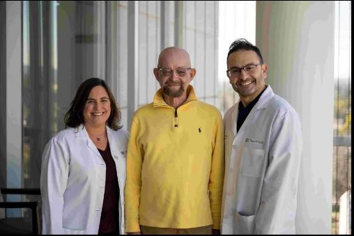 拼盘 加州男子在骨髓移植后 同时治愈血癌和爱滋病