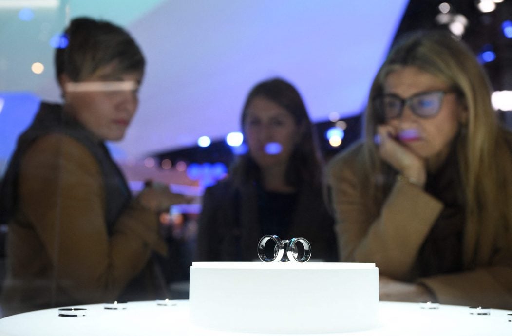 拼盘∕Galaxy Ring神秘面纱揭开 三星高层:有望下半年面市