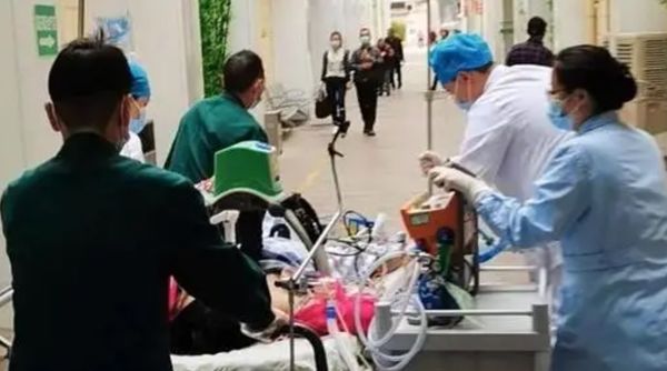 搭车超过20小时突然死亡! 春节返工潮出现“经济舱综合症”