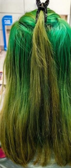 新年染发翻车!女顾客:这不是我要的绿色
