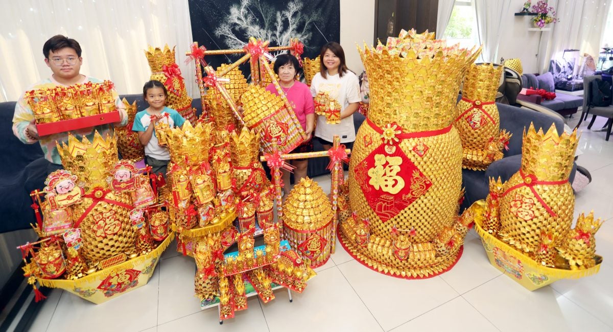 新年特稿/“金黄梨”迎龙年！