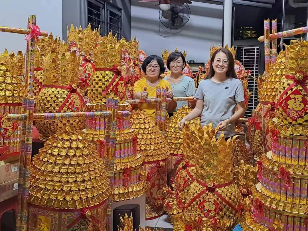 新年特稿/“金黄梨”迎龙年!