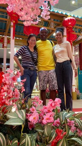 新年特稿/异国夫妻庆新年