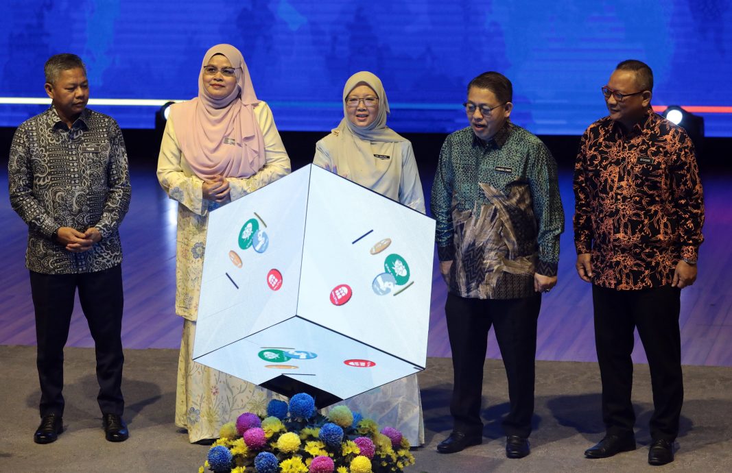 +早报必下-大都会/扎丽哈布城脉搏短程巴士月票/1图