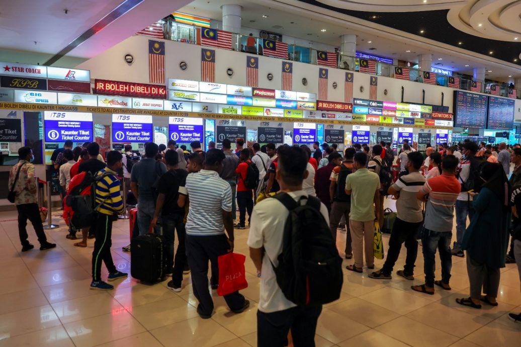 明年除夕过年啦!游子纷回乡迎一家团圆