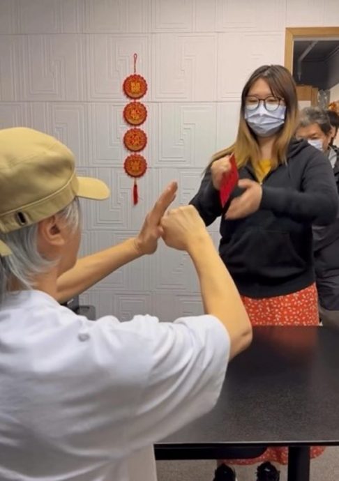 星爷收员工红包挨轰 广东人解真相