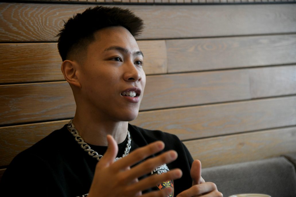 是篮球员(是网红)也是技能培训师 蔡炜健生龙活虎