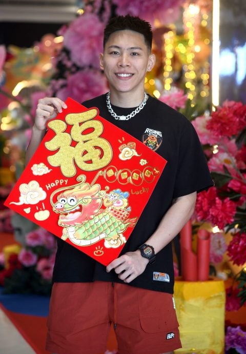 是篮球员(是网红)也是技能培训师 蔡炜健生龙活虎