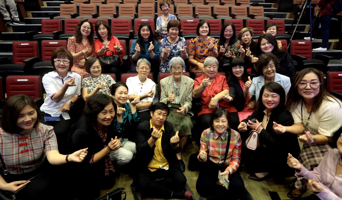 专访拿督邓育桓