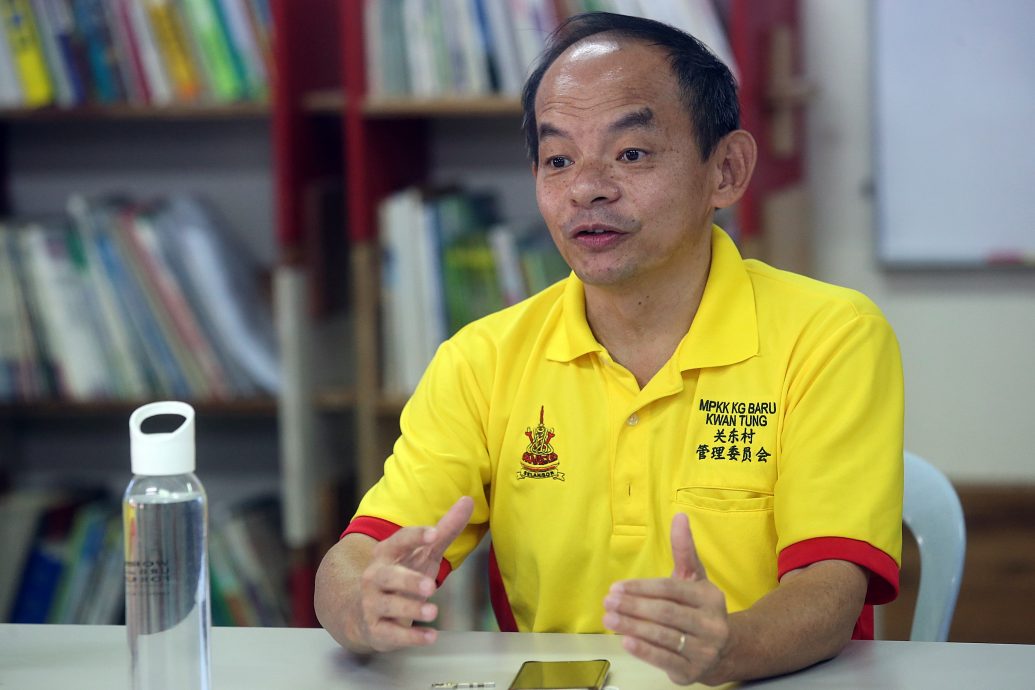 暖势力/全国/逾30位大学生走入社区 为独居老人打扫房屋