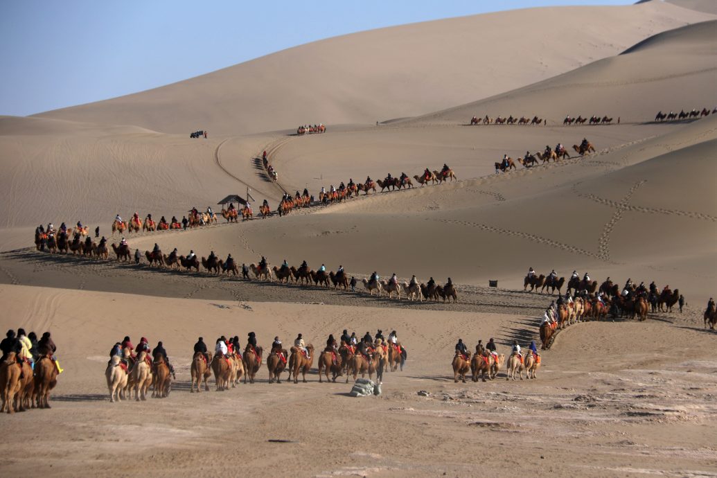 最长春节假期收官：中外游客“双向奔赴”，出境游创4年峰值