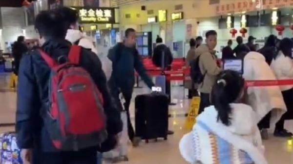 未买手镯一家五口被赶下车 丽江涉事旅行社、导游被罚