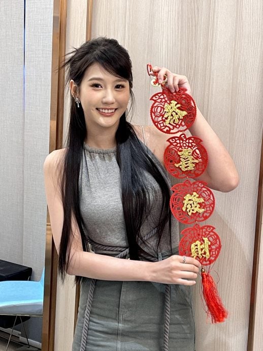 朱主爱姜皓文 异乡拾春意