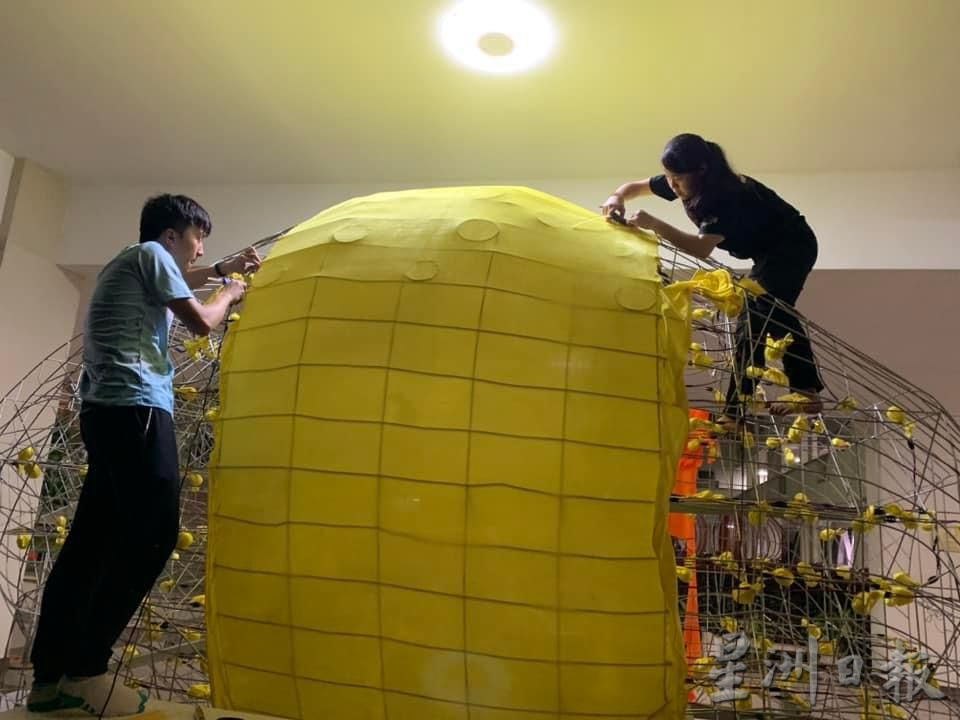 柔： 新马寺新春平安灯会  打造卡通侏罗纪公园 呆萌可爱