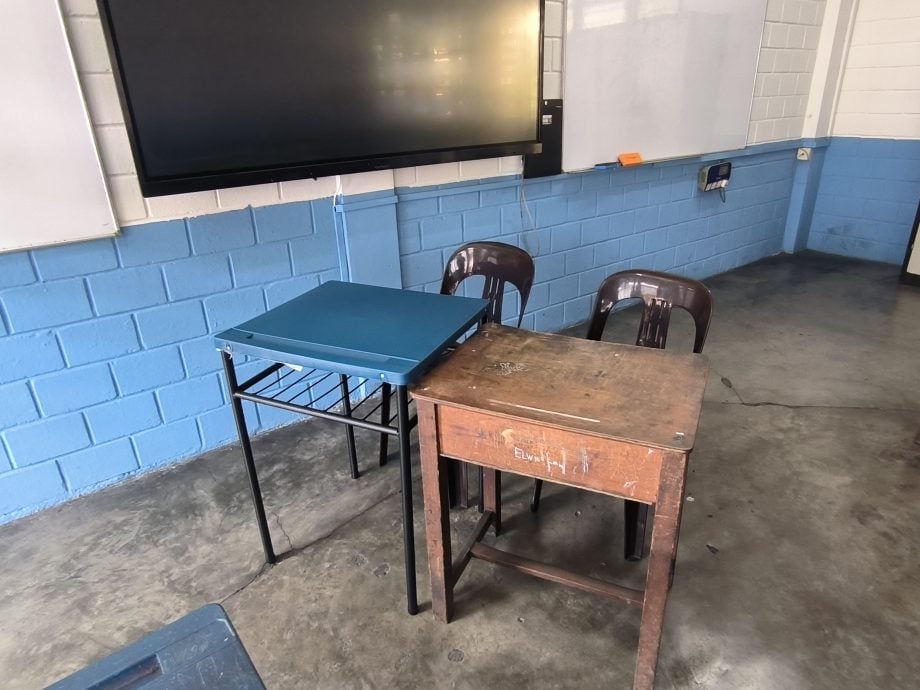 【特稿】80年代新山最大型华小因学生暴跌，2024新学年正式告别双班制