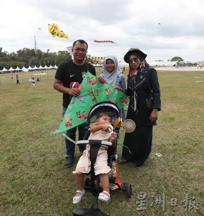 柔:【特稿】: 国际风筝节登场 各国选手28日“运动风筝”竞技