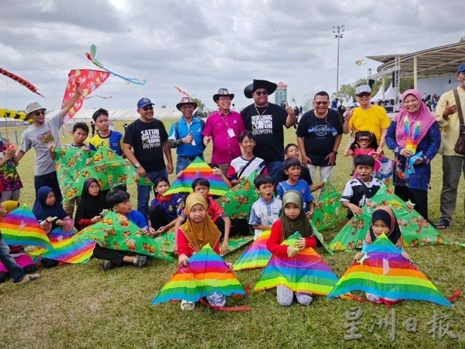 柔:【特稿】: 国际风筝节登场 各国选手28日“运动风筝”竞技