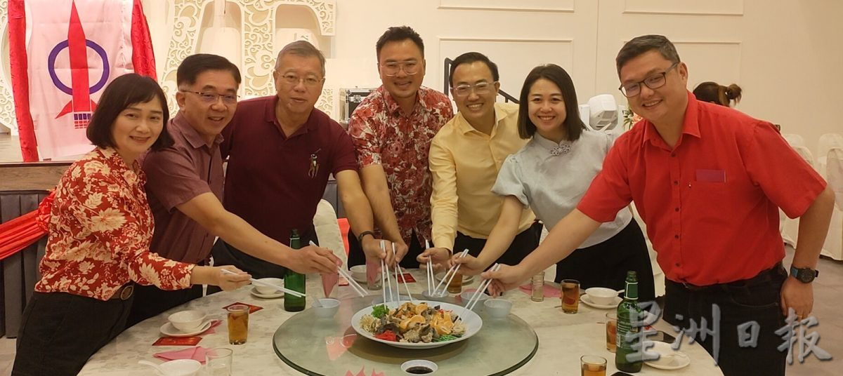 柔：刘镇东：土团 伊斯兰党没优势  “仅团结政府能吸引各族支持