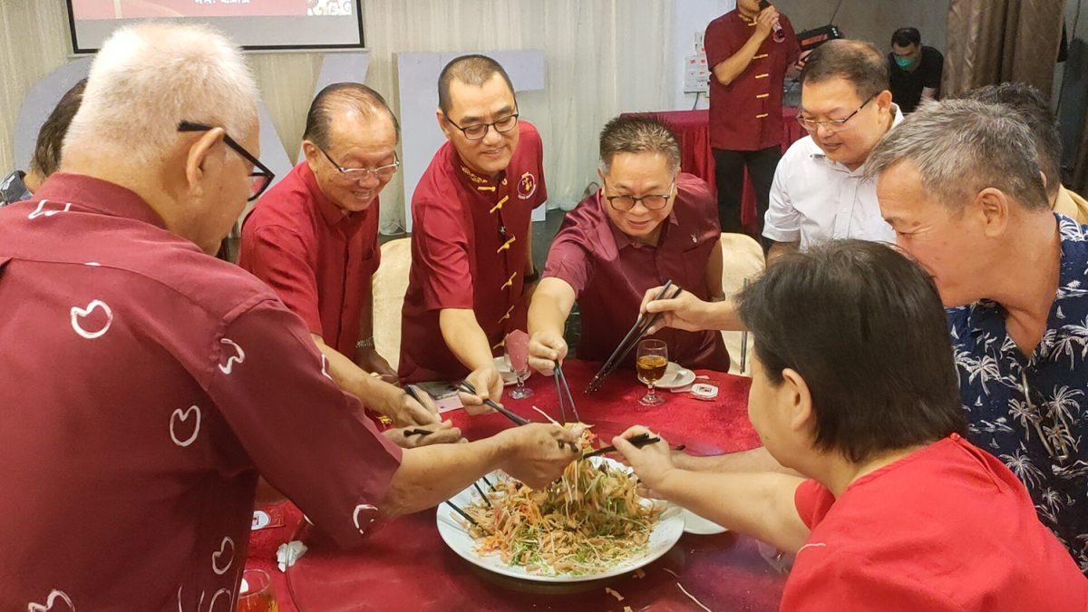 柔:教育版头条:古来县2023年STPM华文科零考生