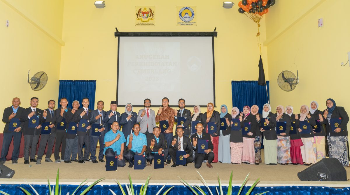 柔：文告：谢奥玛：黄梨局4大目标   提高总产量及出口量