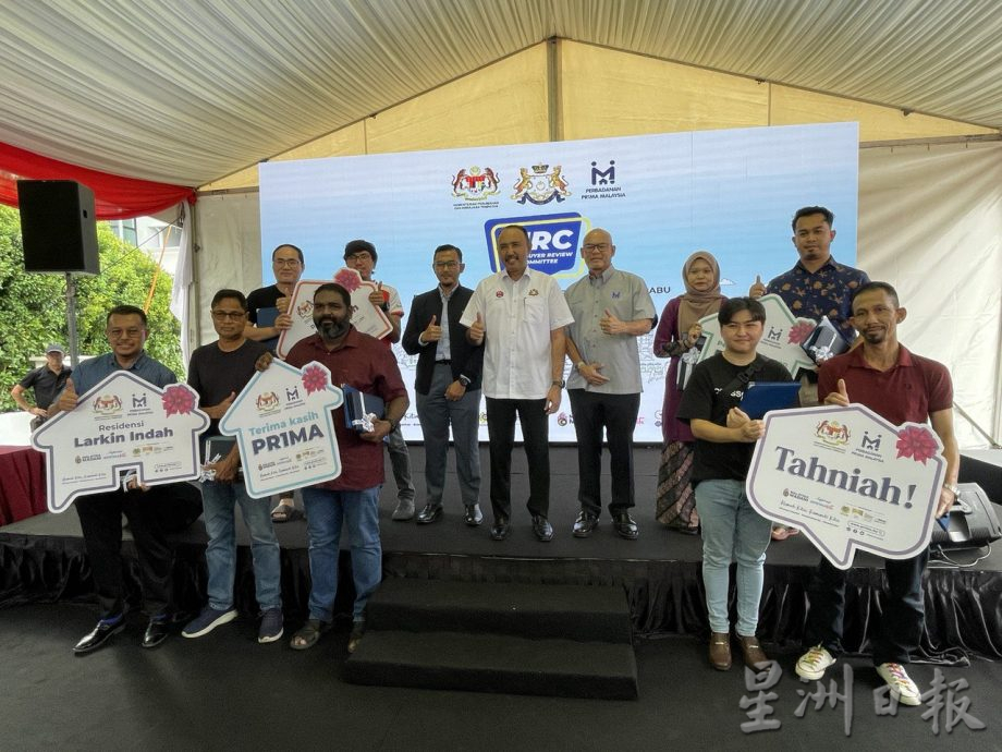 柔:新闻:州政府放眼3年,解决10病态1搁置工程