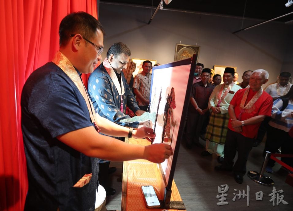 柔:(版三文三,最新头条):柔逾百名宗教团体领袖齐聚佛光山新马寺拜年