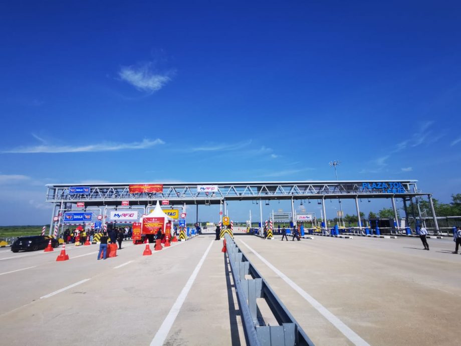 沙拉尼:致力促成旅游年 辟新航线设铁道路线