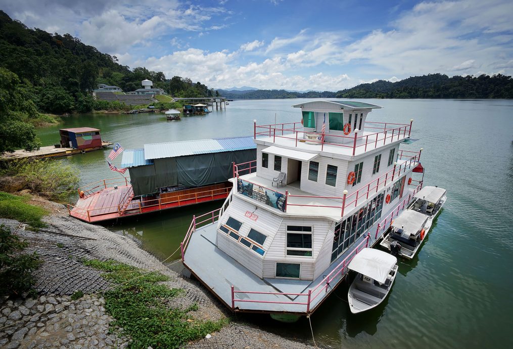 沙拉尼:致力促成旅游年 辟新航线设铁道路线