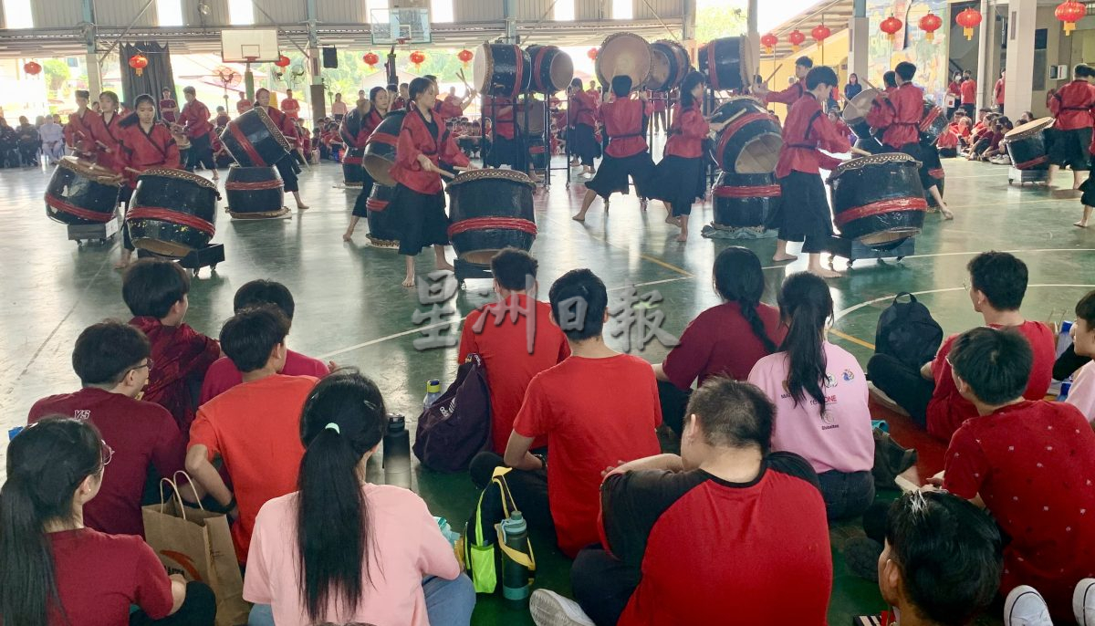 波中挥春赛 大臣临时缺席，波中盼今年拨款加额