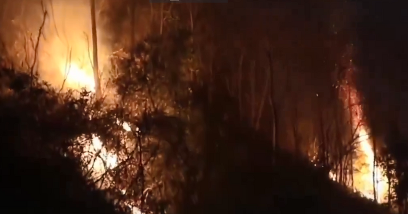 燃烧面积两个台湾大!贵州大火中国压新闻 连烧数日无人知