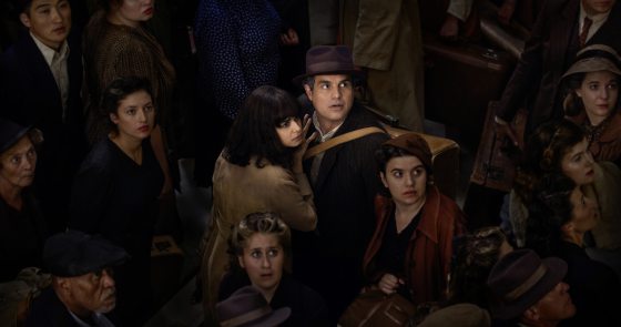 王晋恒/《呼唤奇迹的光》乱世广播的温热微光