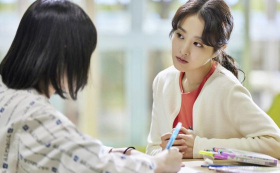 王晋恒／《精神病院也会迎来清晨》写在我们仍未发病前