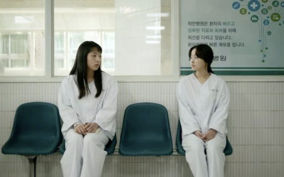 王晋恒／《精神病院也会迎来清晨》写在我们仍未发病前