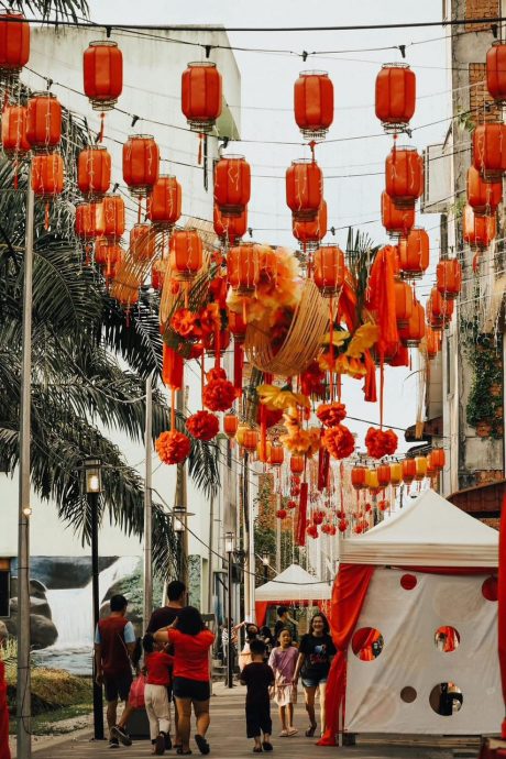 甘文阁年货街办新春庆典 黄天荣:实兆远等你回家过年!