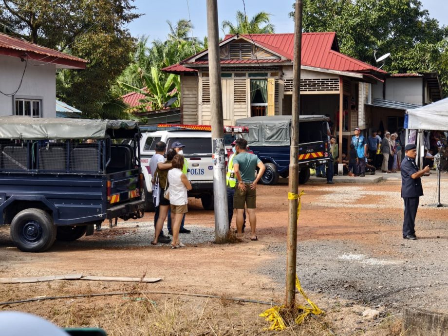 疑失事飞机乘客家属现身 雪州总警长抵现场