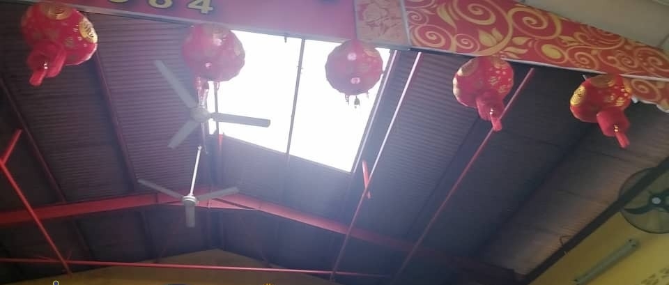 督亚冷宋溪榴梿 约100住宅店铺受暴风雨袭击