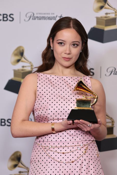 第66届格林美︱席琳狄翁惊喜现身 泰莱4度获年度专辑	