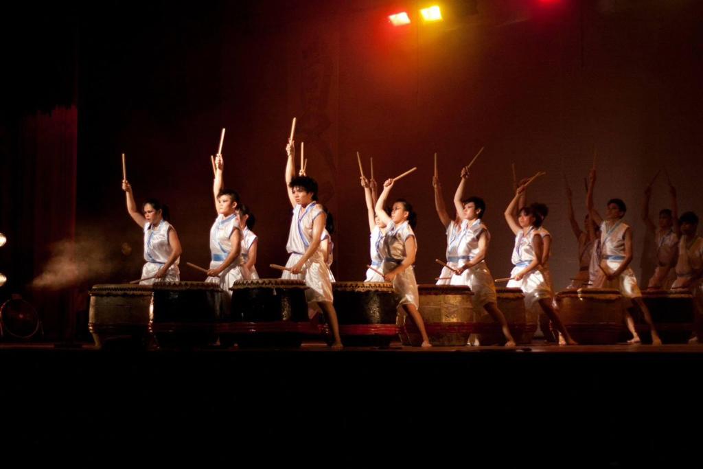 第三篇(大都会)“文化火炬•相传不辍”计划之3 二十四节令鼓