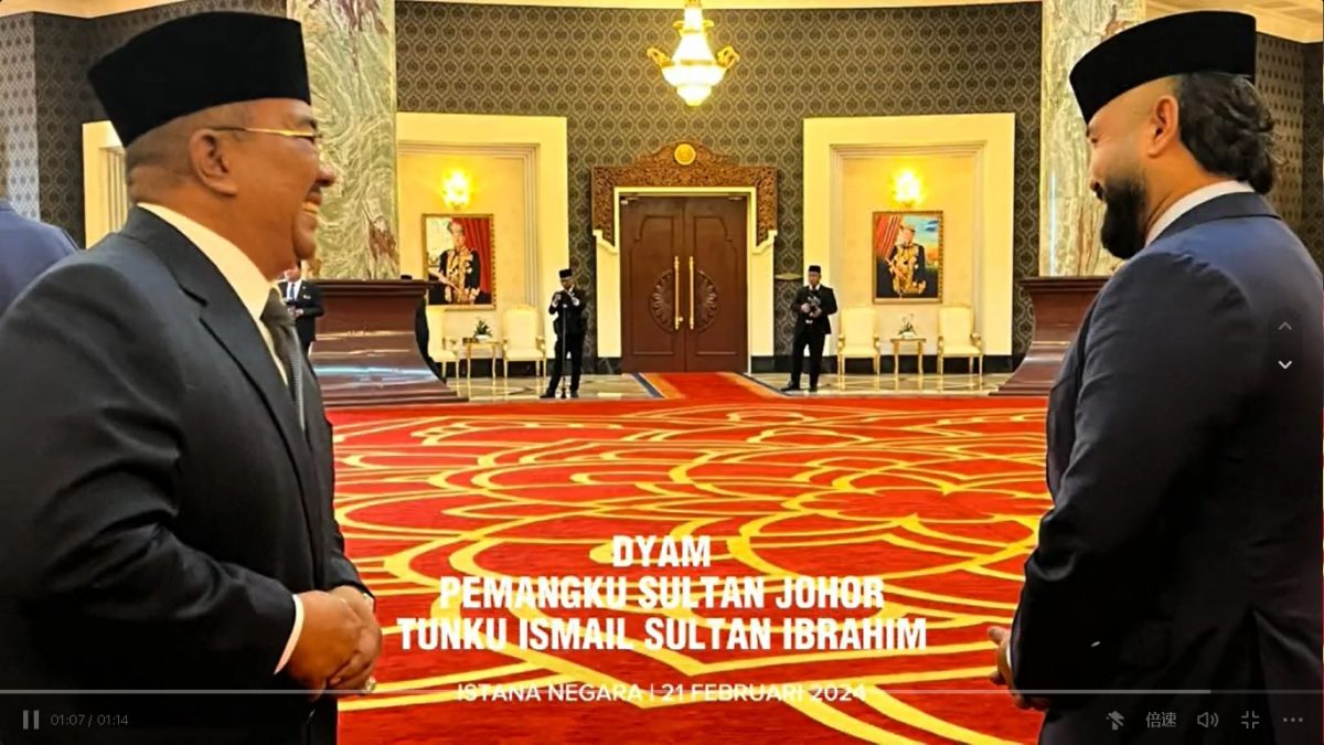 视频 | 为本地足球未来放下敌意?柔摄政王允沙努西合照交谈