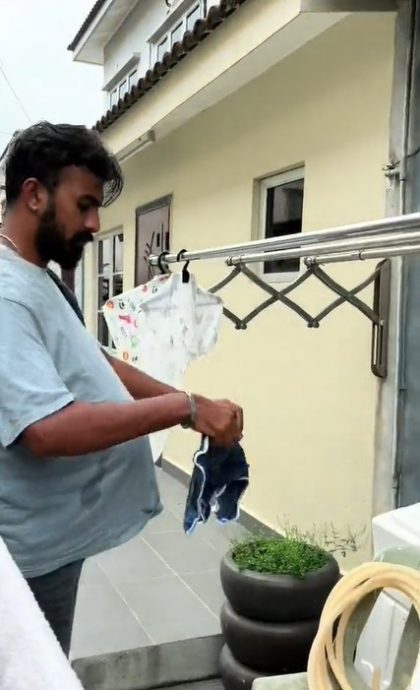 视频 | 绑西瓜一天当“孕夫” 男子：才知妻怀胎8个月辛苦