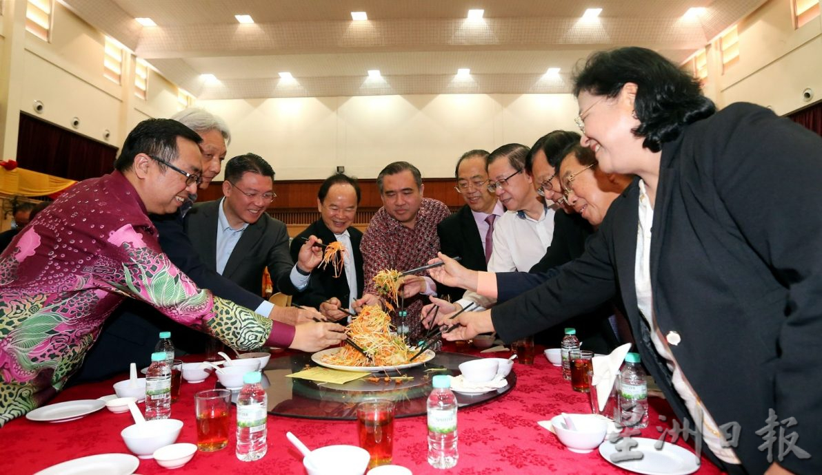 视频 | 陈大锦盼拨款逐年增“独中越办越好华教才会越走越宽”