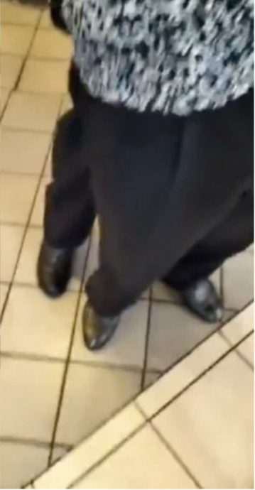 视频|被骂骗钱还故作淡定 老翁假装喝茶下秒拔腿逃