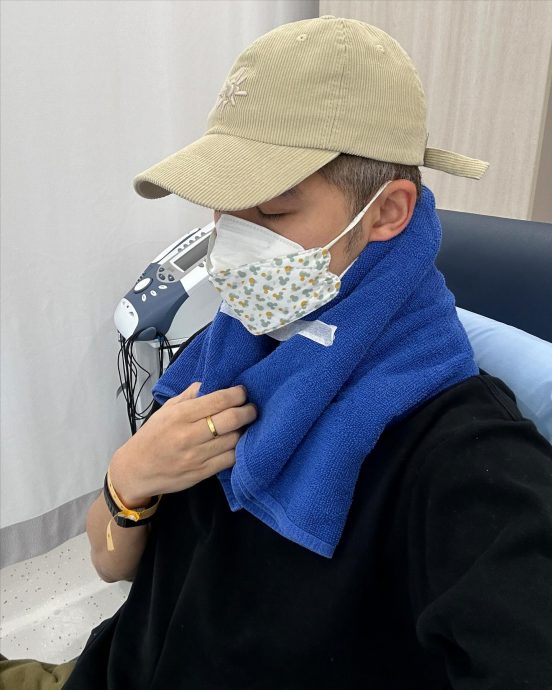 许佳麟自爆椎间盘突出 “再不治疗可能中风”