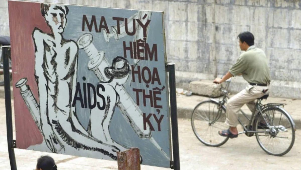 请用这则)戒毒中心逾百人逃狱 越南警察展开大搜捕