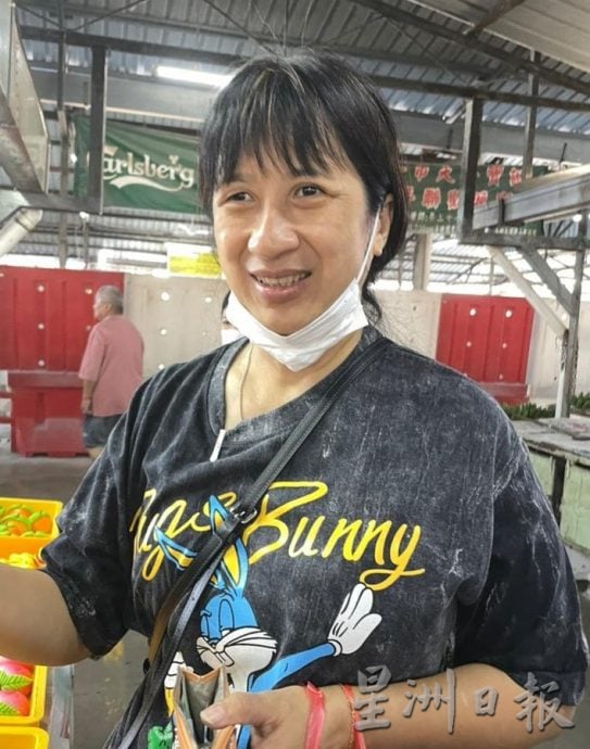 迎接兴旺发龙年 忙碌张罗拜天公 