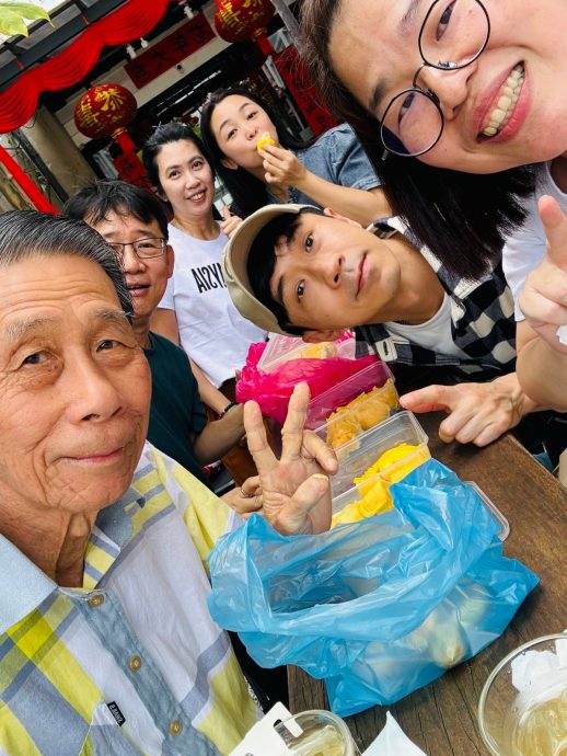 返乡自驾载家人北上度春假 光良惨被笑路痴 
