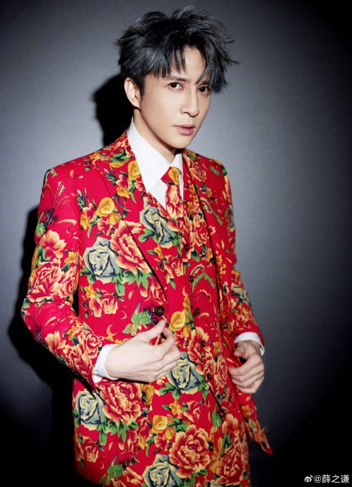 违法偷拍电影画面挨轰 薛之谦打油诗回呛惹议